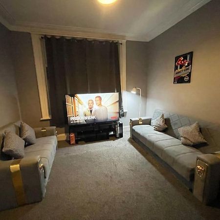30 Percent Off Weekly Stays - 6 Bedroom House - 11 Beds Блекпул Екстер'єр фото
